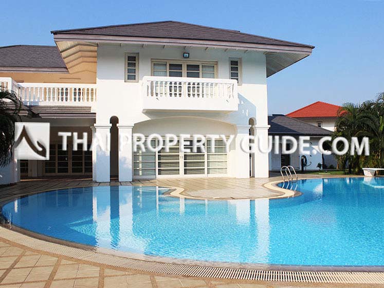 House with Private Pool for rent in Bangnatrad (near Bangkok Patana School)